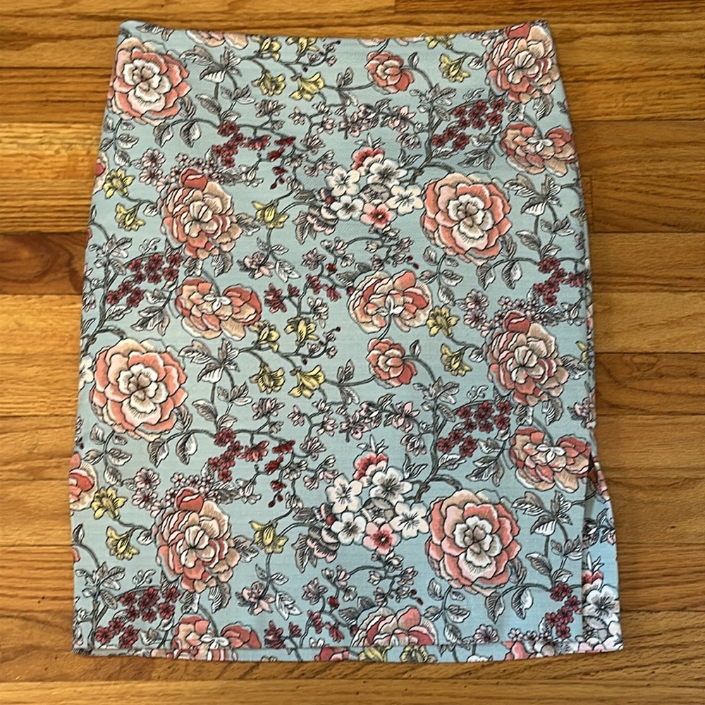 🎤🎉 Loft Floral Pencil Skirt Sz 10 - Picture 4 of 7